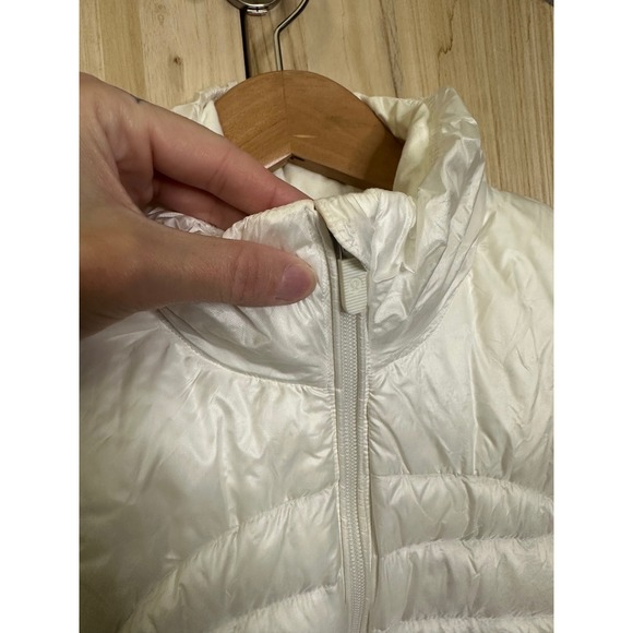 Lululemon Down Vest White Zip Front Puffer Sleeveless Women's Size 4 - Picture 4 of 11
